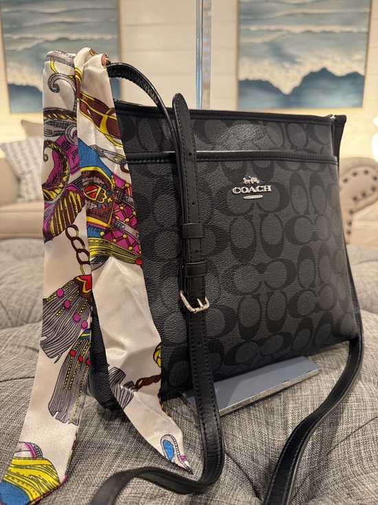 Coach Black File Signature Crossbody Bag - Picture 3 of 17